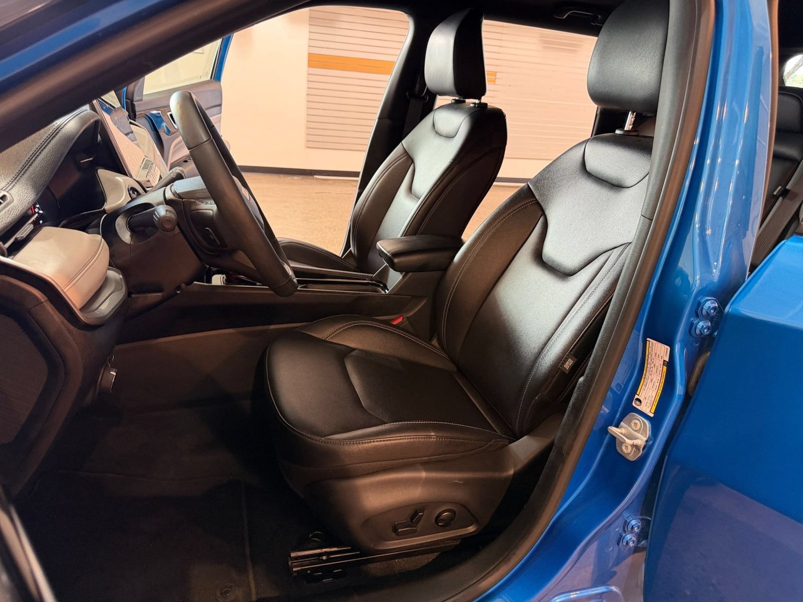 Used 2025 Jeep Compass Limited AWD/4WD image 26