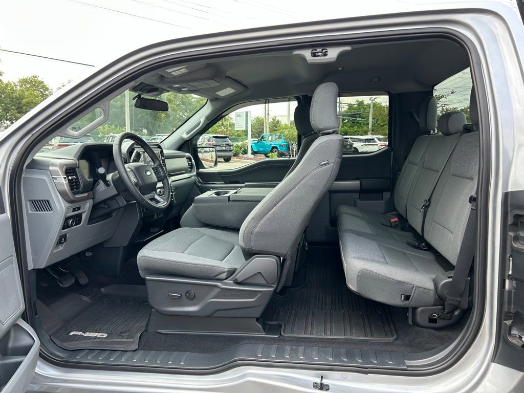 Used 2025 Ford F150 XLT w/ Equipment Group 301A Standard RWD image 55