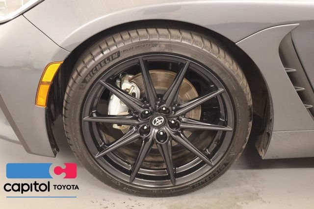 Certified 2025 Toyota GR86 Premium w/ ALL Weather Mat Package (TMS) RWD image 8