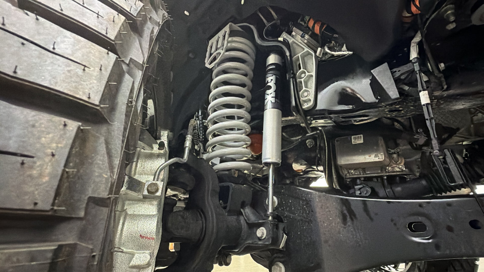 Used 2026 Ford F450 Platinum w/ FX4 Off-Road Package AWD/4WD image 16
