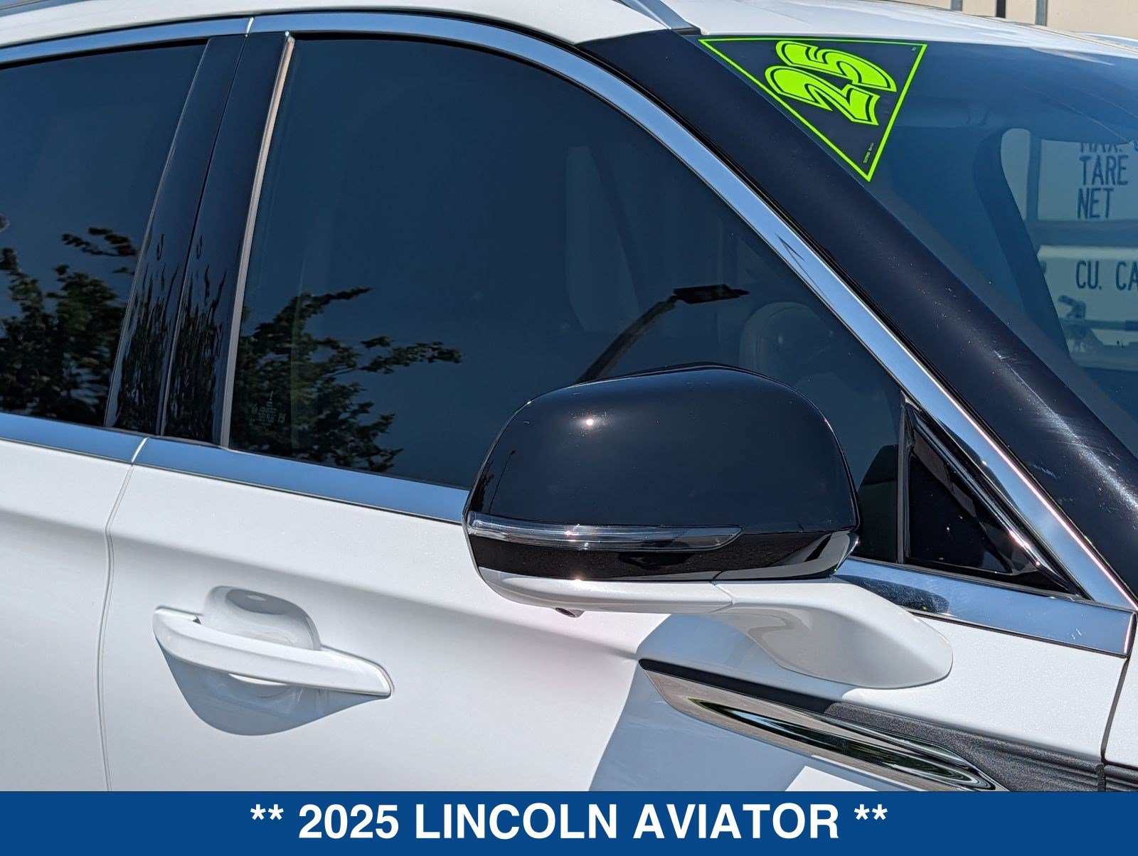 Used 2025 Lincoln Aviator AWD w/ Equipment Group 101A image 11
