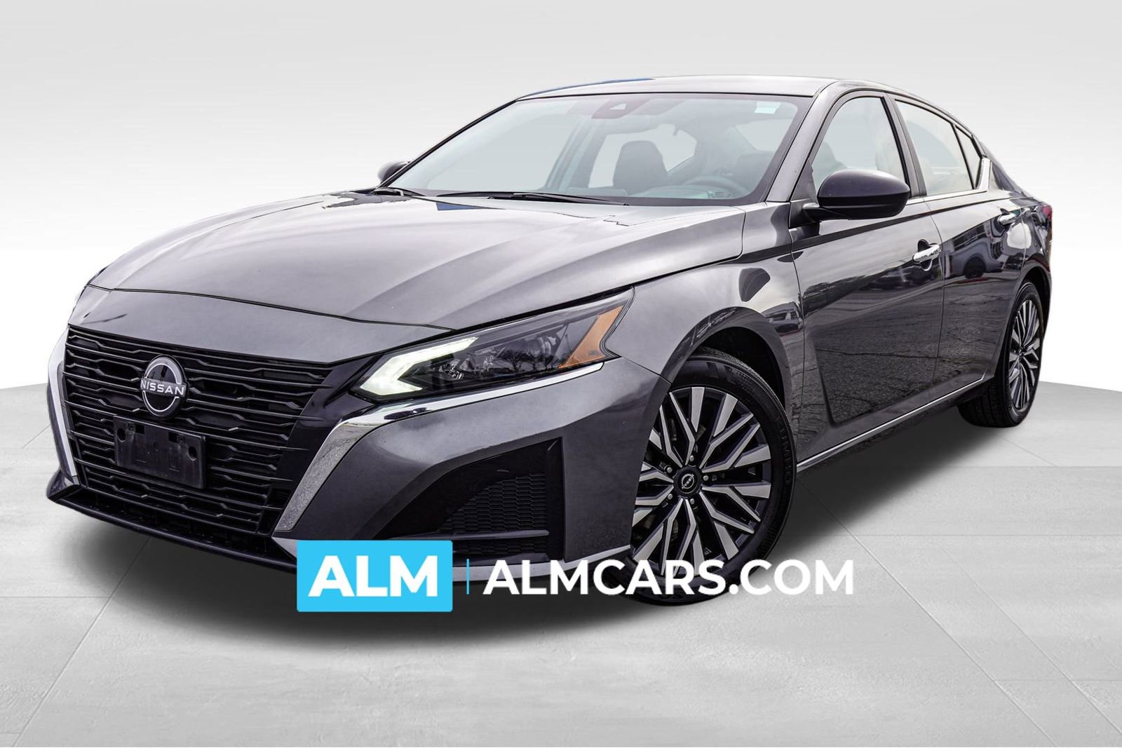 Used 2024 Nissan Altima 2.5 SV