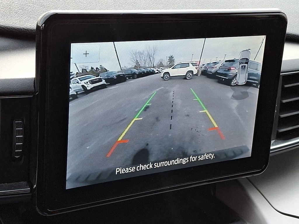 Used 2022 Ford Explorer XLT w/ Equipment Group 202A image 20