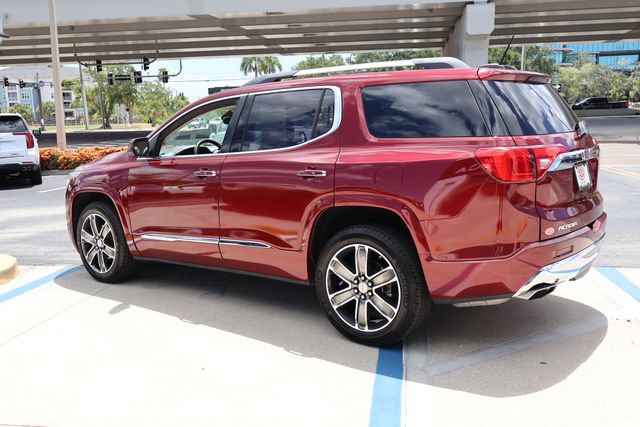 Used 2018 GMC Acadia Denali w/ Technology Package FWD image 5