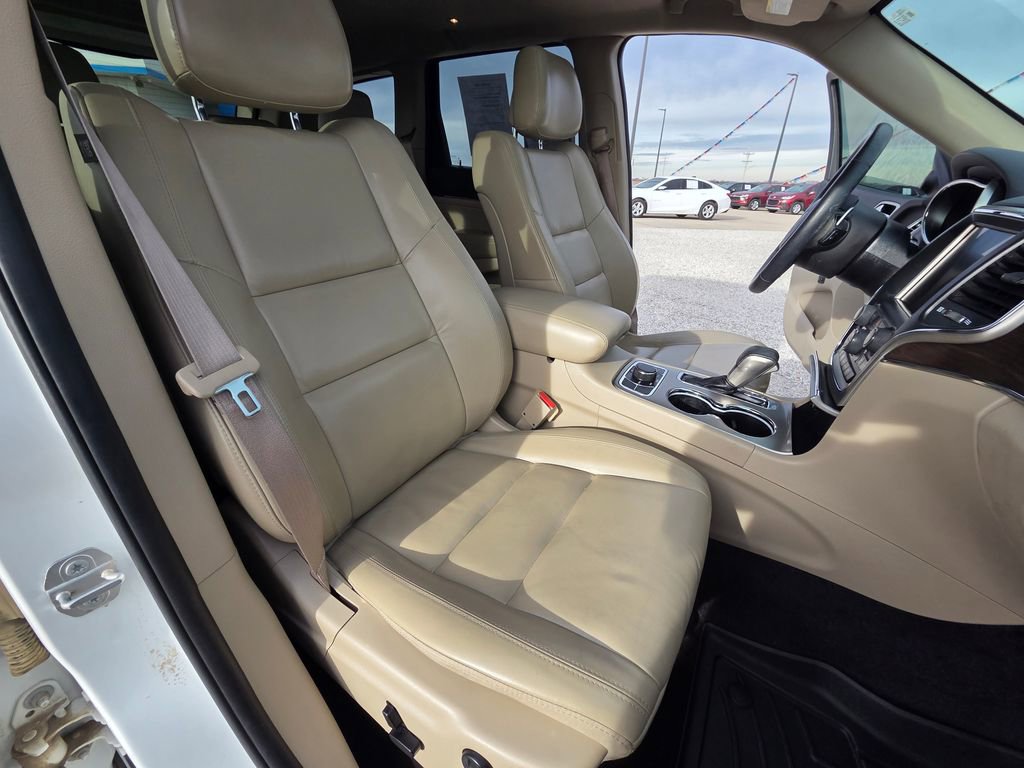 Used 2017 Jeep Grand Cherokee Limited w/ Trailer Tow Group IV image 35