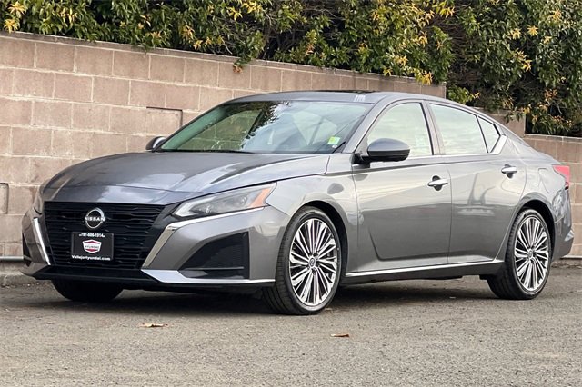 Used 2023 Nissan Altima 2.5 SL image 11