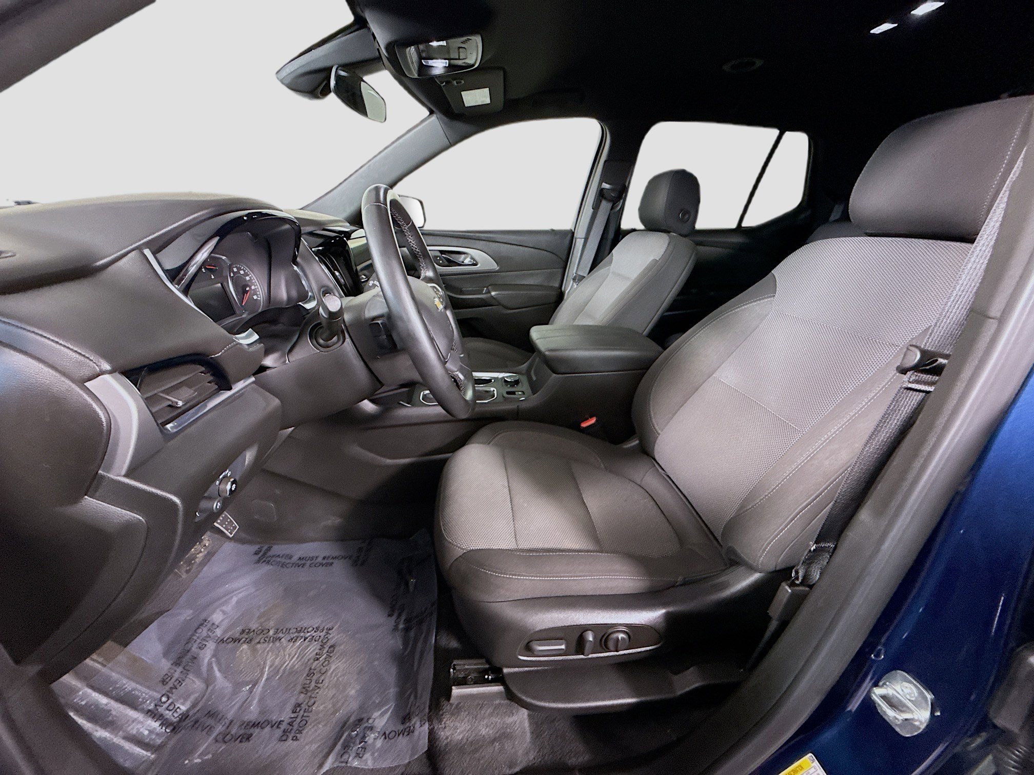 Used 2023 Chevrolet Traverse LT image 22