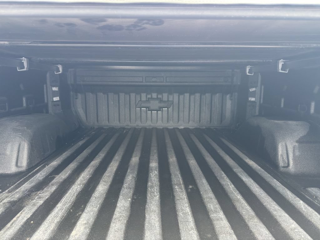 Used 2025 Chevrolet Silverado 1500 LTZ w/ LTZ Premium Package AWD/4WD image 19