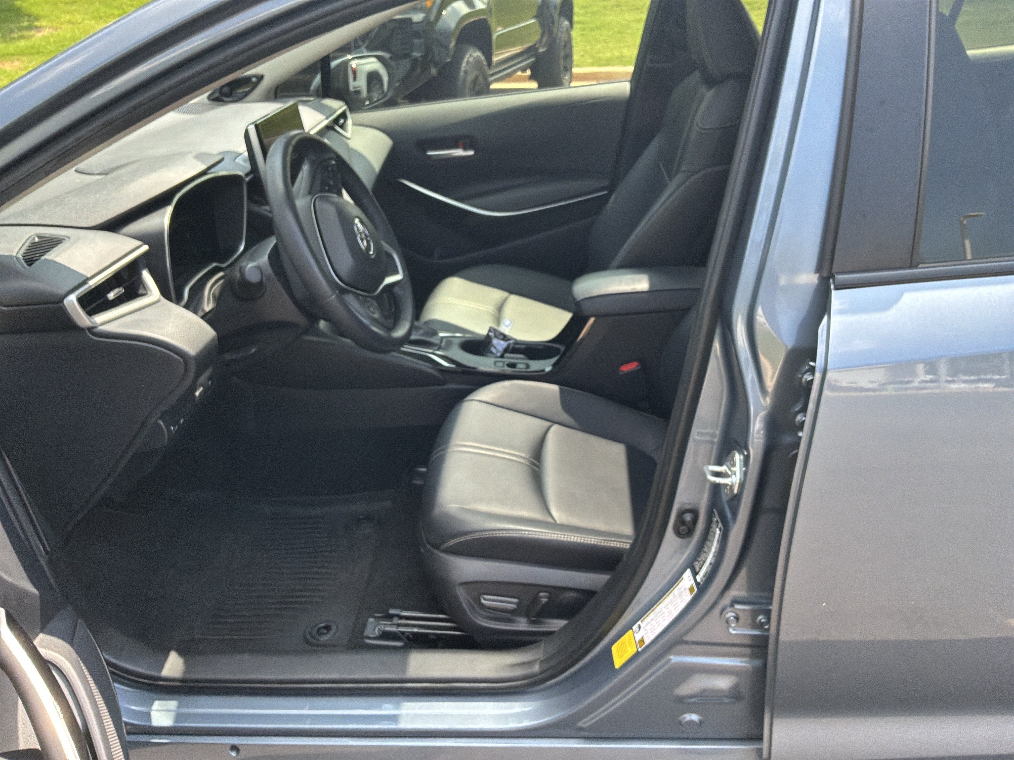 Used 2023 Toyota Corolla XLE FWD image 16