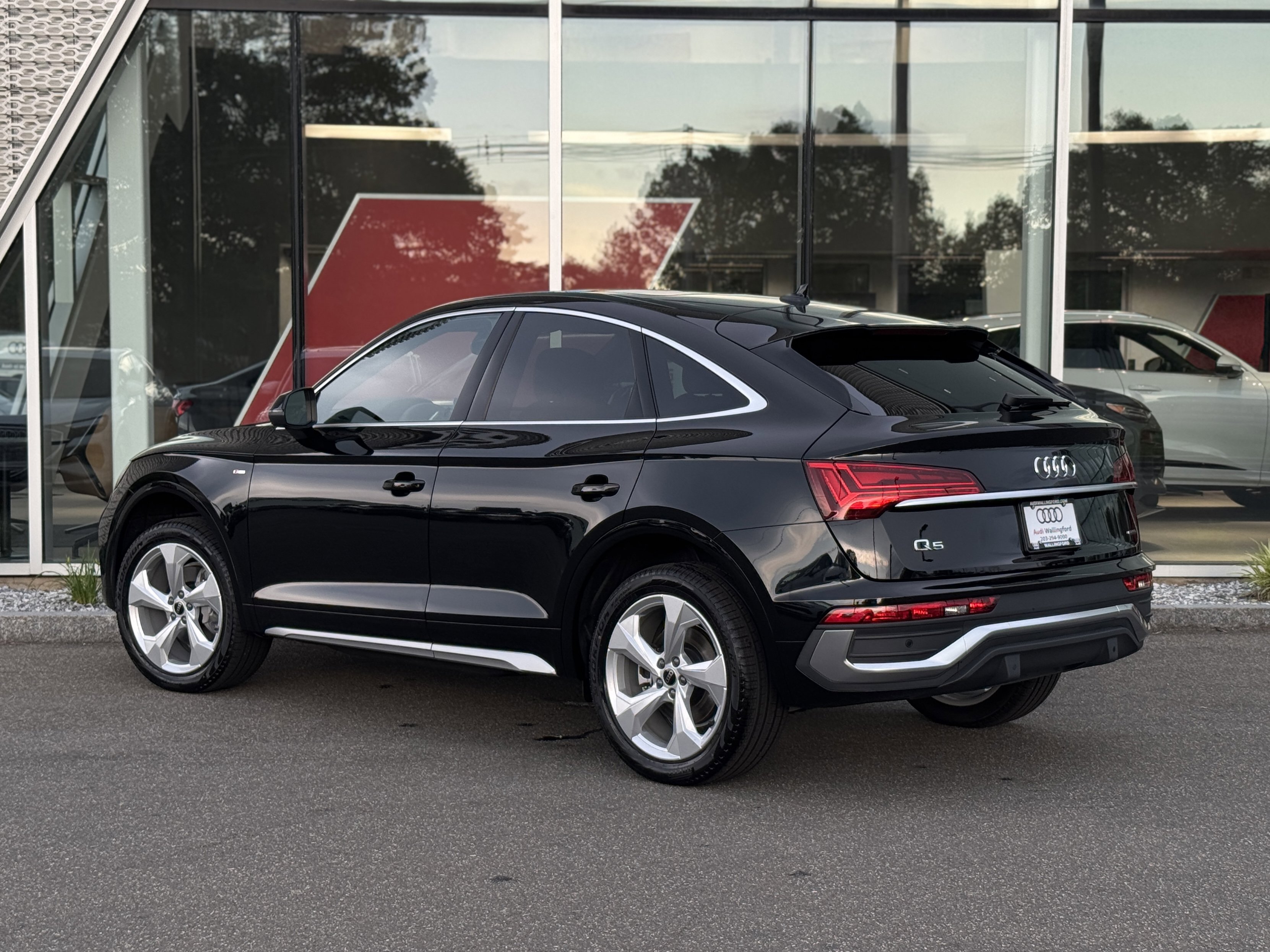 New 2025 Audi Q5 2.0T Premium Plus image 3