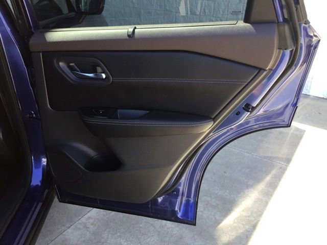 Used 2022 Nissan Rogue SL w/ SL Premium Package image 23