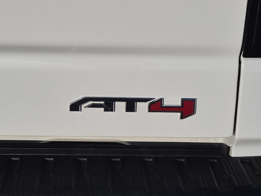 Used 2025 GMC Sierra 1500 AT4 AWD/4WD image 10