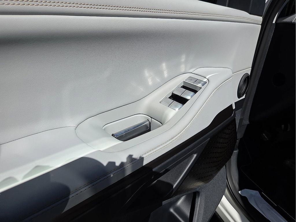 New 2026 Lincoln Navigator Black Label image 17