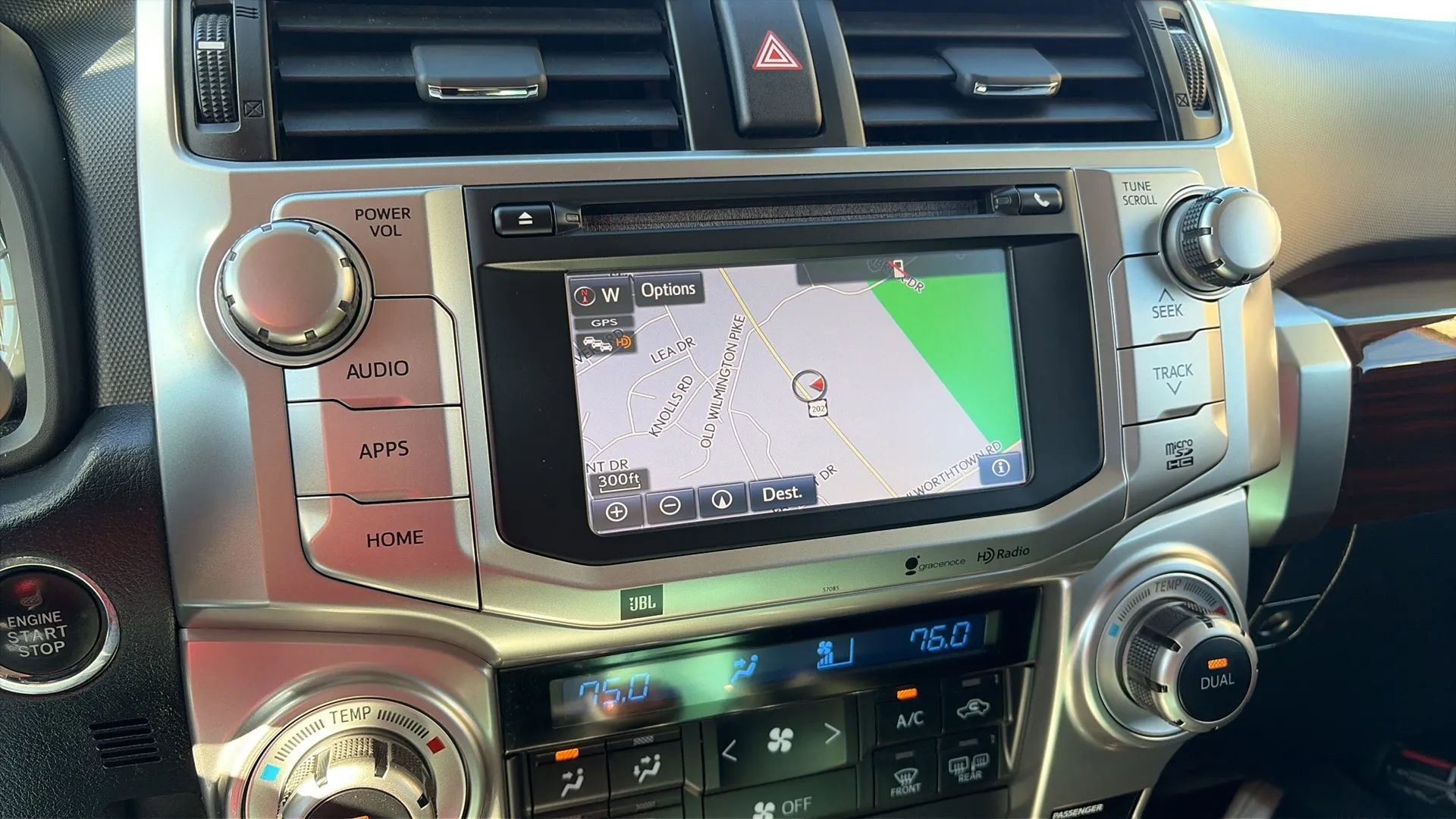 Used 2014 Toyota 4Runner Limited image 37