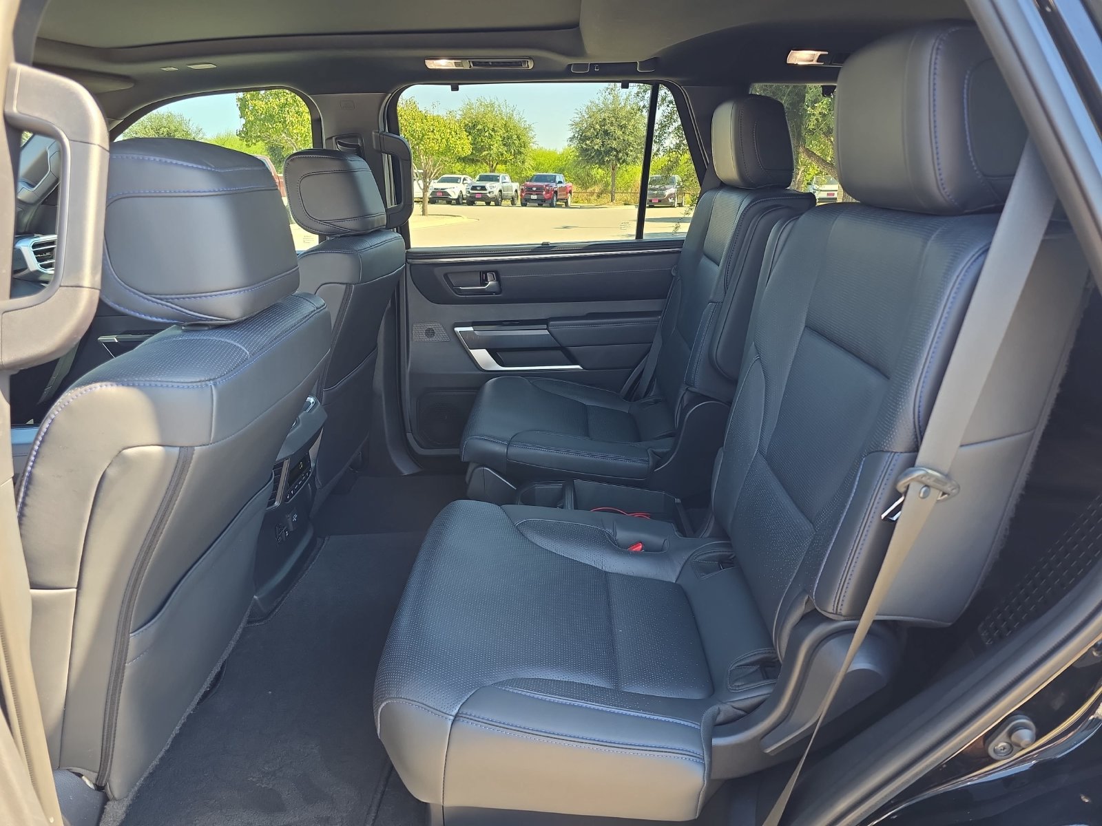 Used 2024 Toyota Sequoia Platinum AWD/4WD image 11