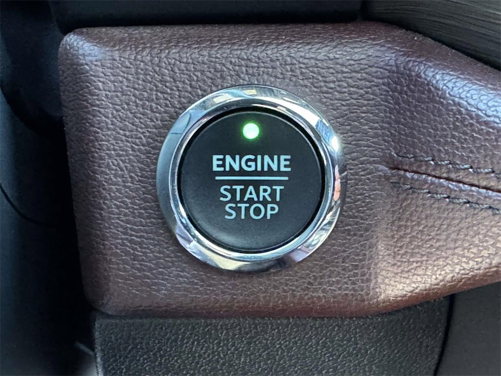 Used 2024 Ford Expedition Max Limited image 8