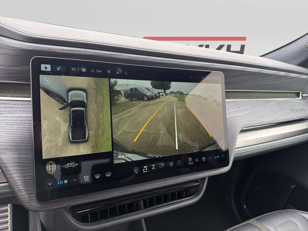 Used 2023 Rivian R1T Adventure AWD/4WD image 14