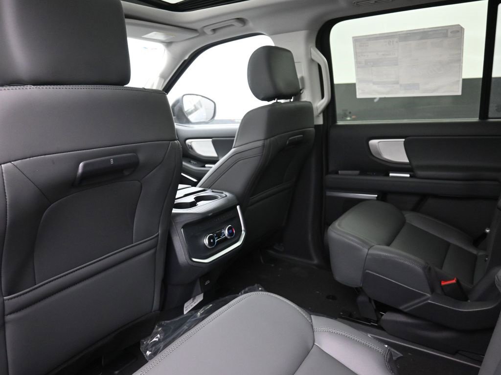 New 2026 Ford Expedition Active RWD image 26