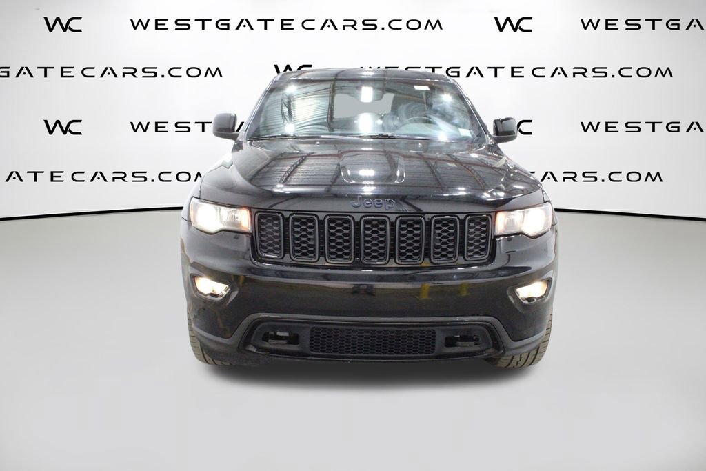 Used 2019 Jeep Grand Cherokee Laredo image 4