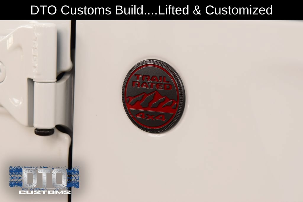 Used 2025 Jeep Wrangler Unlimited Rubicon AWD/4WD image 17