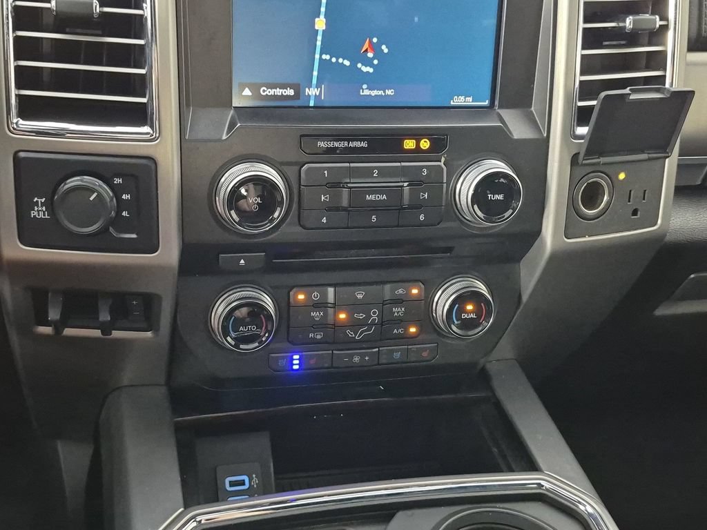 Used 2017 Ford F250 Platinum w/ Platinum Ultimate Package AWD/4WD image 28