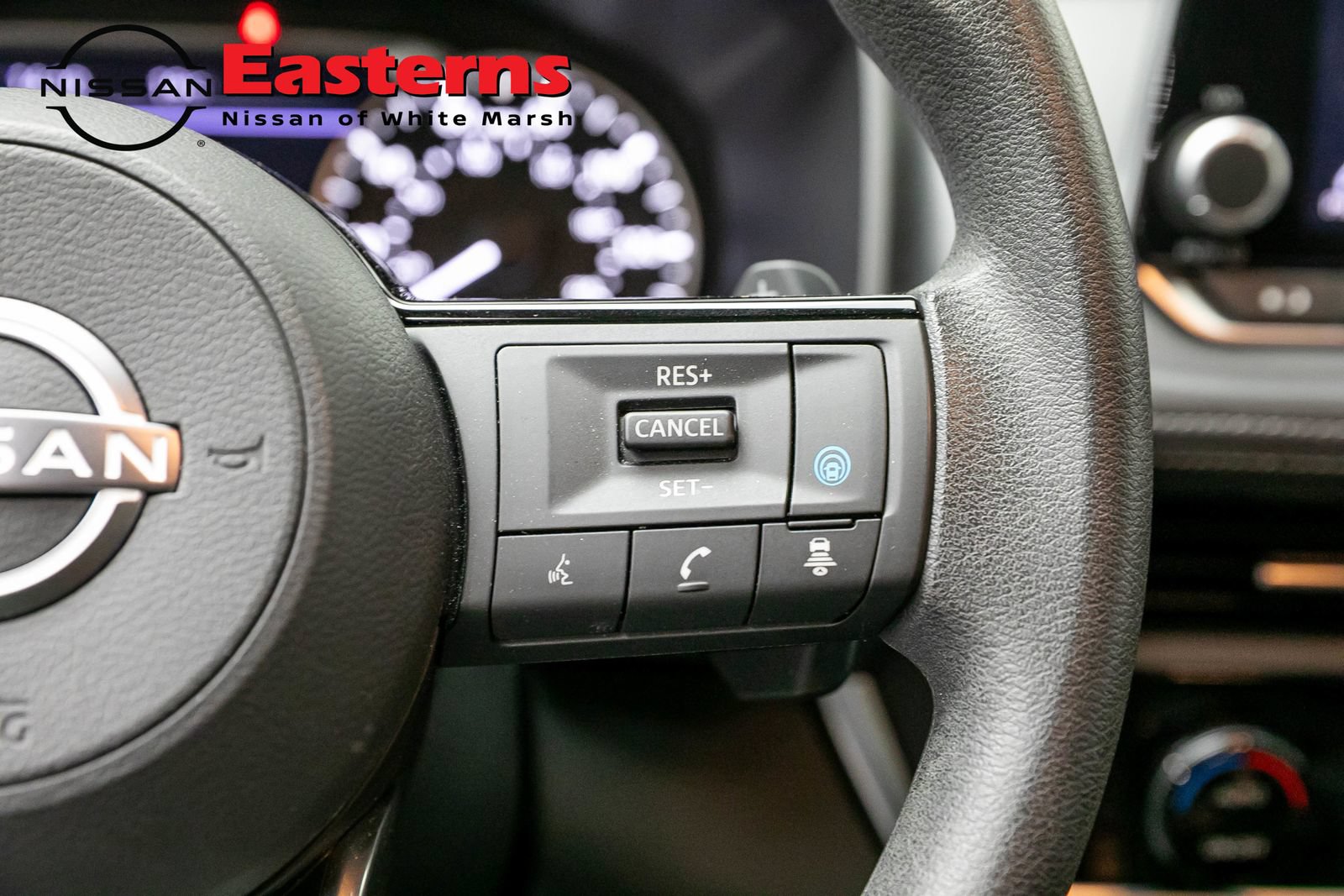 Used 2023 Nissan Rogue SV AWD/4WD image 15