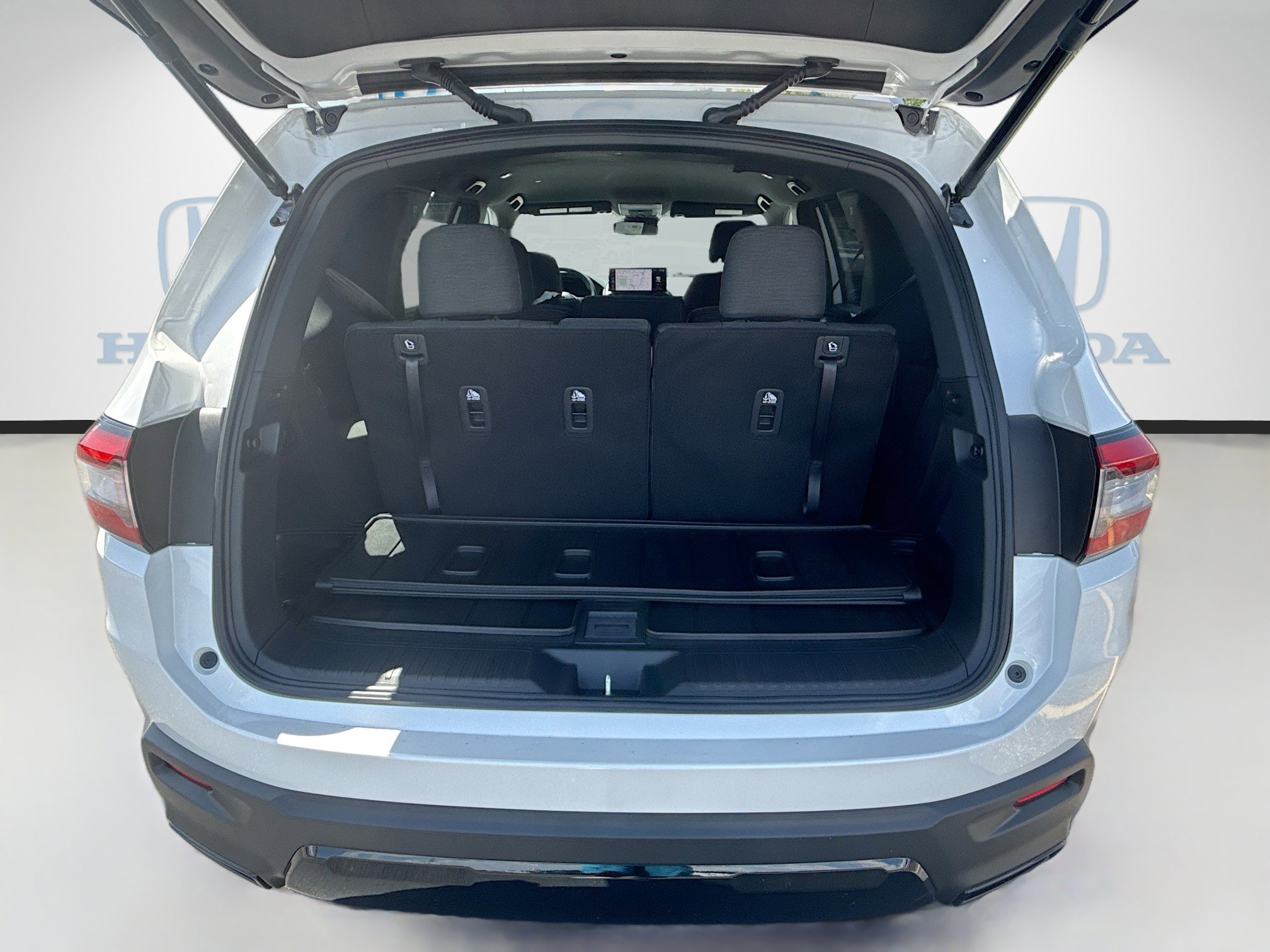 New 2026 Honda Pilot Sport image 22