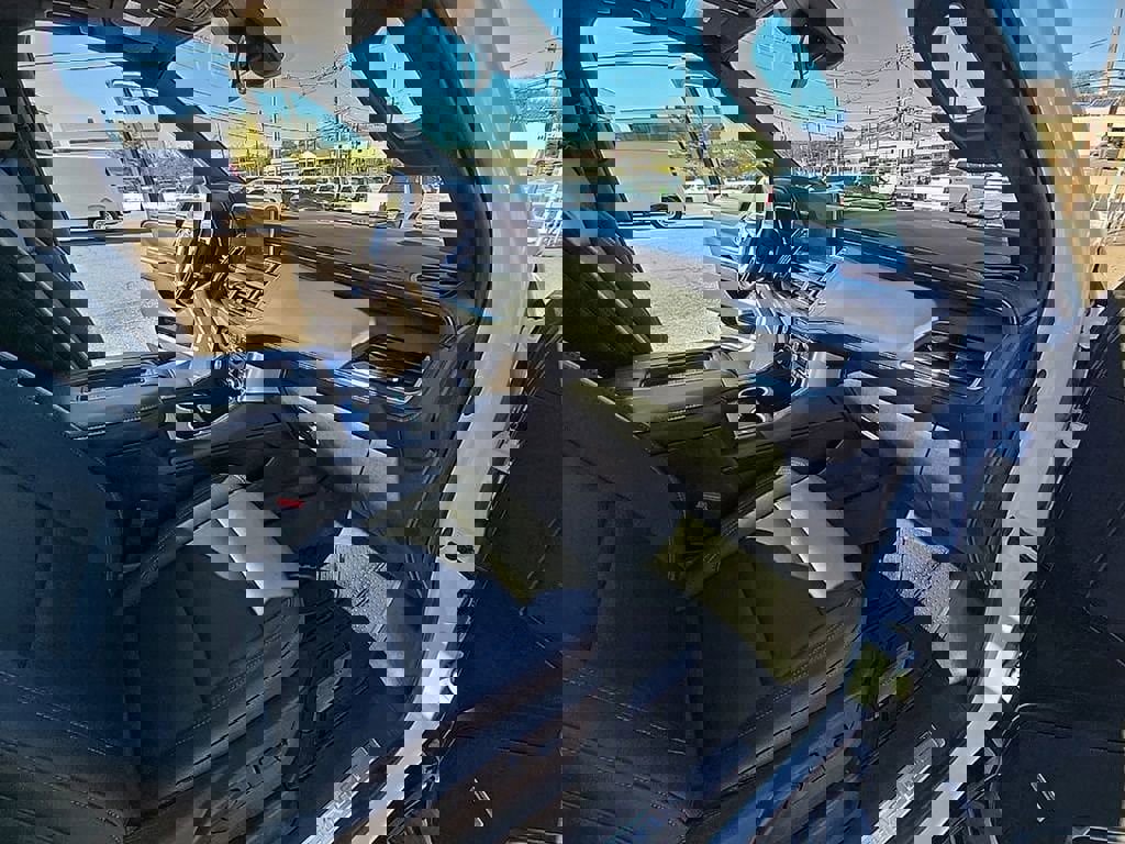 Used 2024 Chevrolet Tahoe Z71 w/ Luxury Package image 29