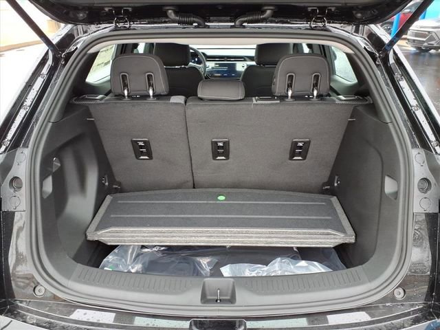 New 2027 Chevrolet Bolt LT w/ Comfort Package image 4