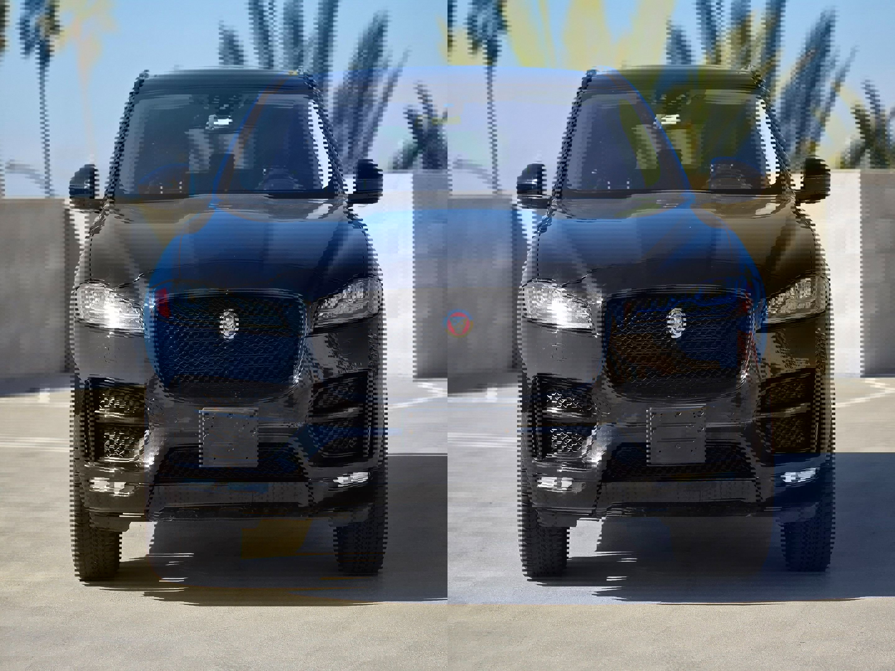 Used 2017 Jaguar F-PACE R-Sport AWD/4WD image 3