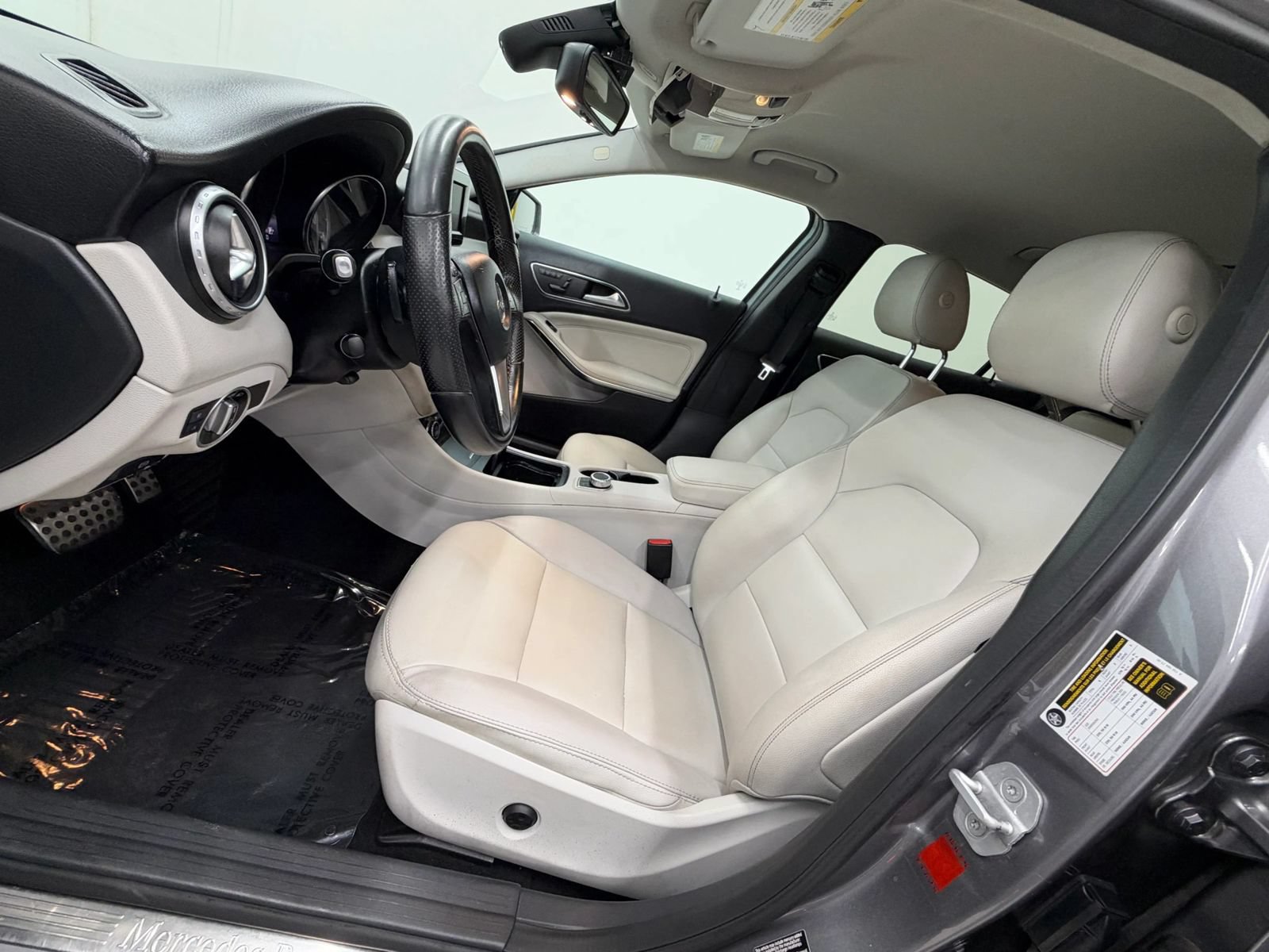 Used 2015 Mercedes-Benz GLA 250 w/ Premium Package image 28