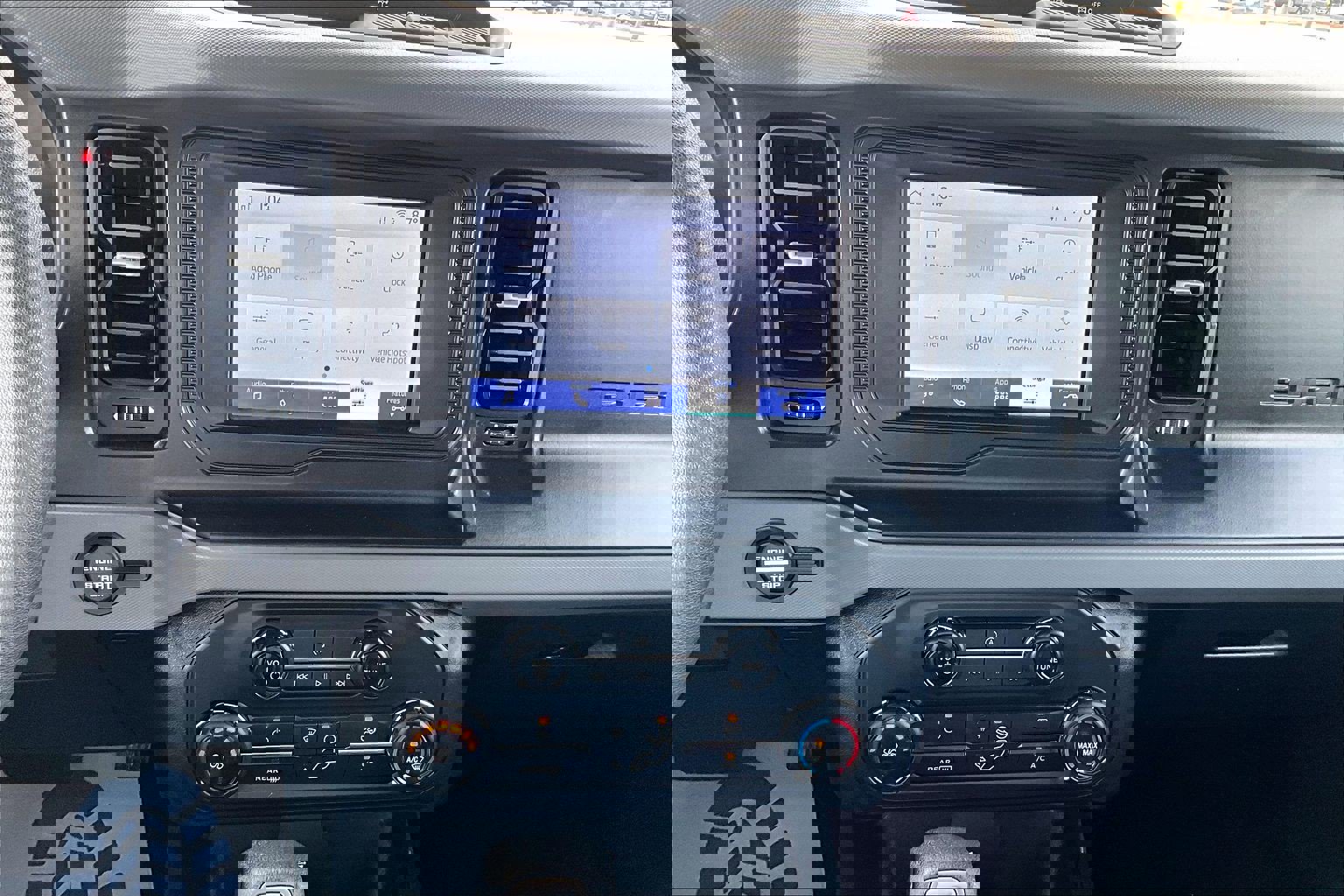 Used 2022 Ford Bronco 4-Door AWD/4WD image 15