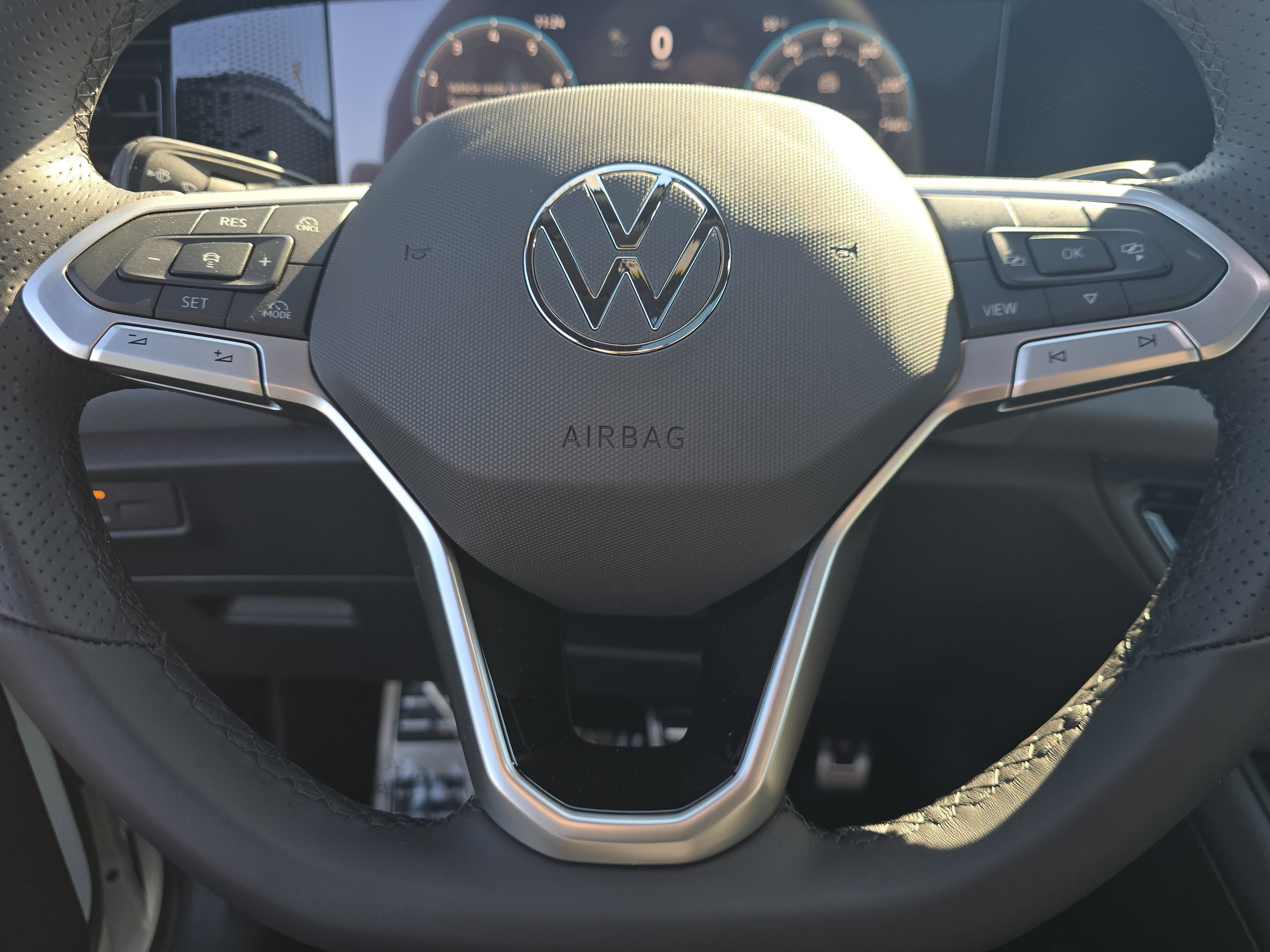 New 2026 Volkswagen Tiguan SE R-Line image 20