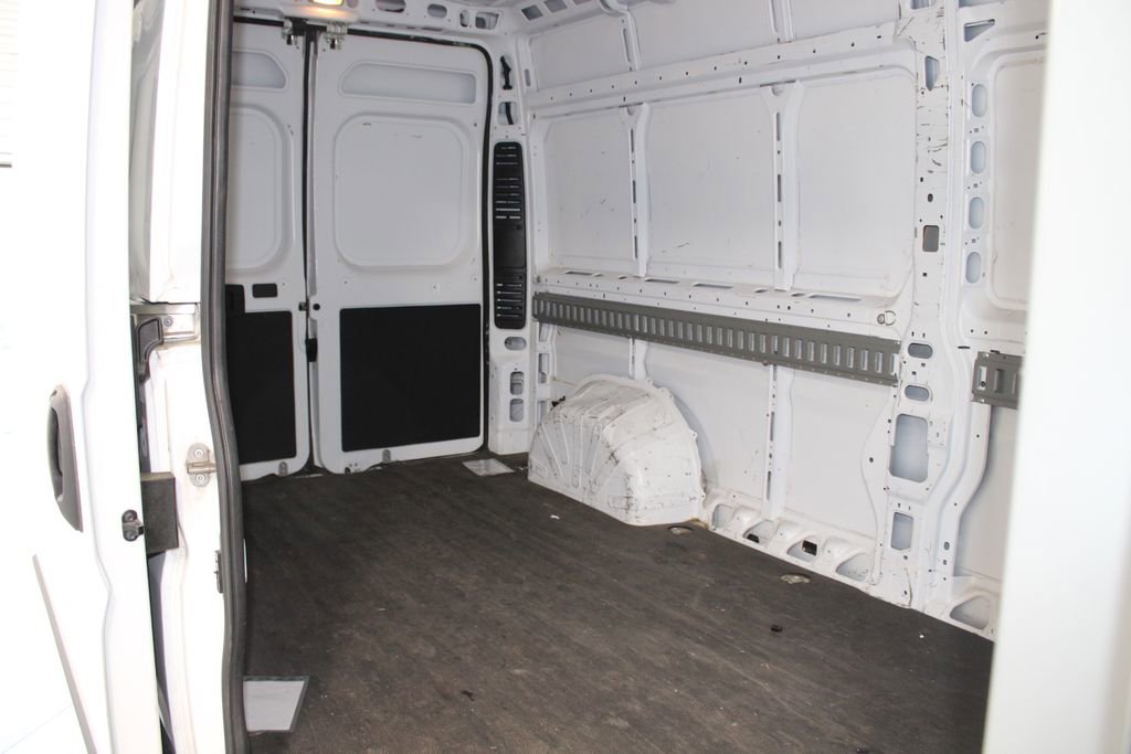 Used 2023 RAM ProMaster 2500 image 18