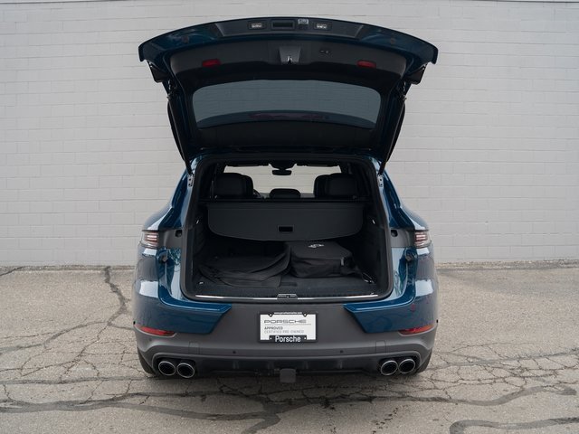 Certified 2024 Porsche Cayenne image 15