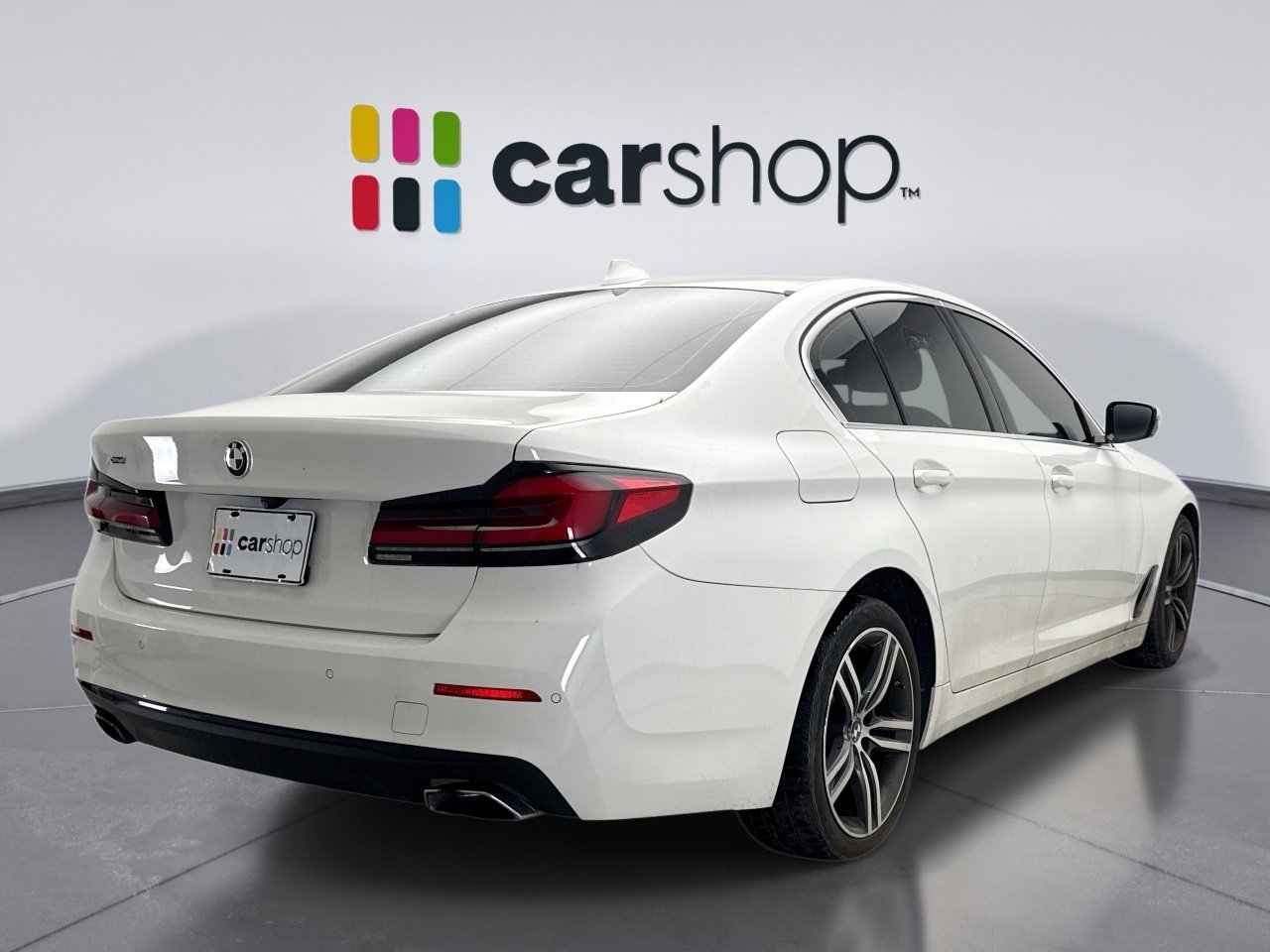 Used 2021 BMW 530i xDrive w/ Convenience Package image 5