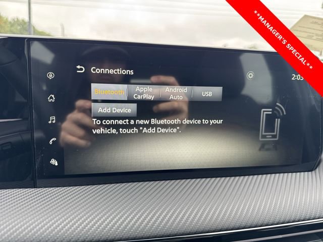 New 2025 Nissan Kicks SR w/ SR Premium Package image 18