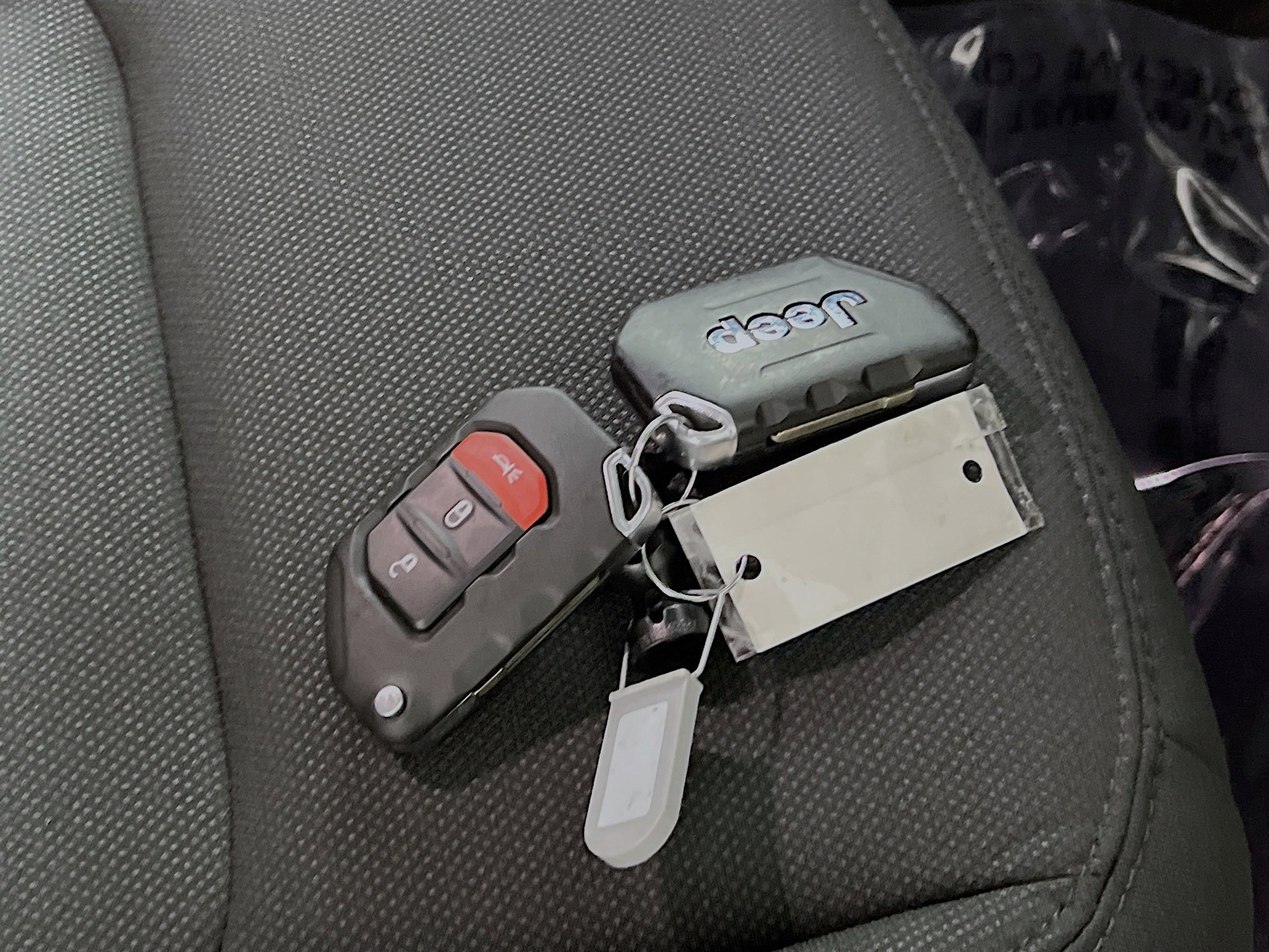 Used 2023 Jeep Wrangler Unlimited AWD/4WD image 35