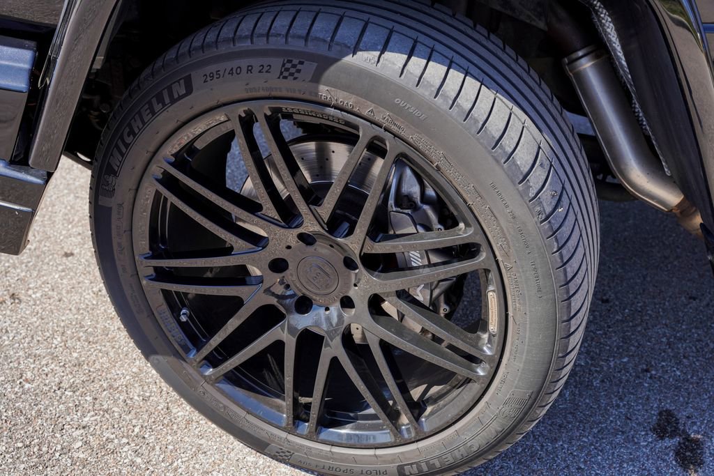 Used 2017 Mercedes-Benz G 63 AMG 4MATIC image 4