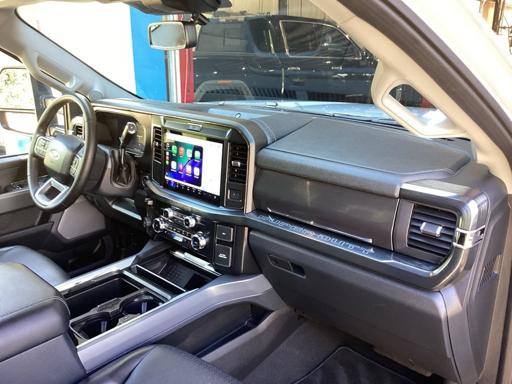 Used 2025 Ford F250 Lariat w/ Black Appearance Package AWD/4WD image 38