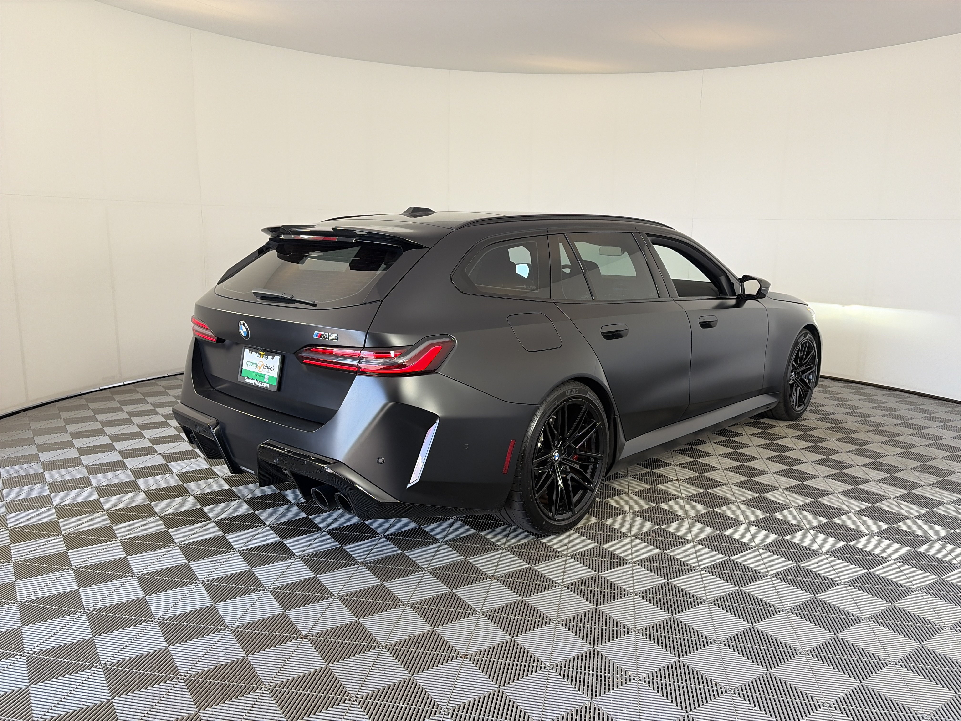 Used 2025 BMW M5 Touring w/ M Driver's Package AWD/4WD image 4