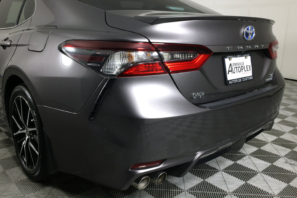 Used 2023 Toyota Camry SE FWD image 40