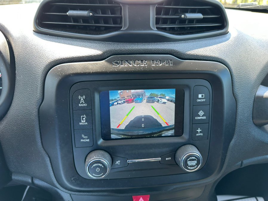 Used 2017 Jeep Renegade Latitude AWD/4WD image 20