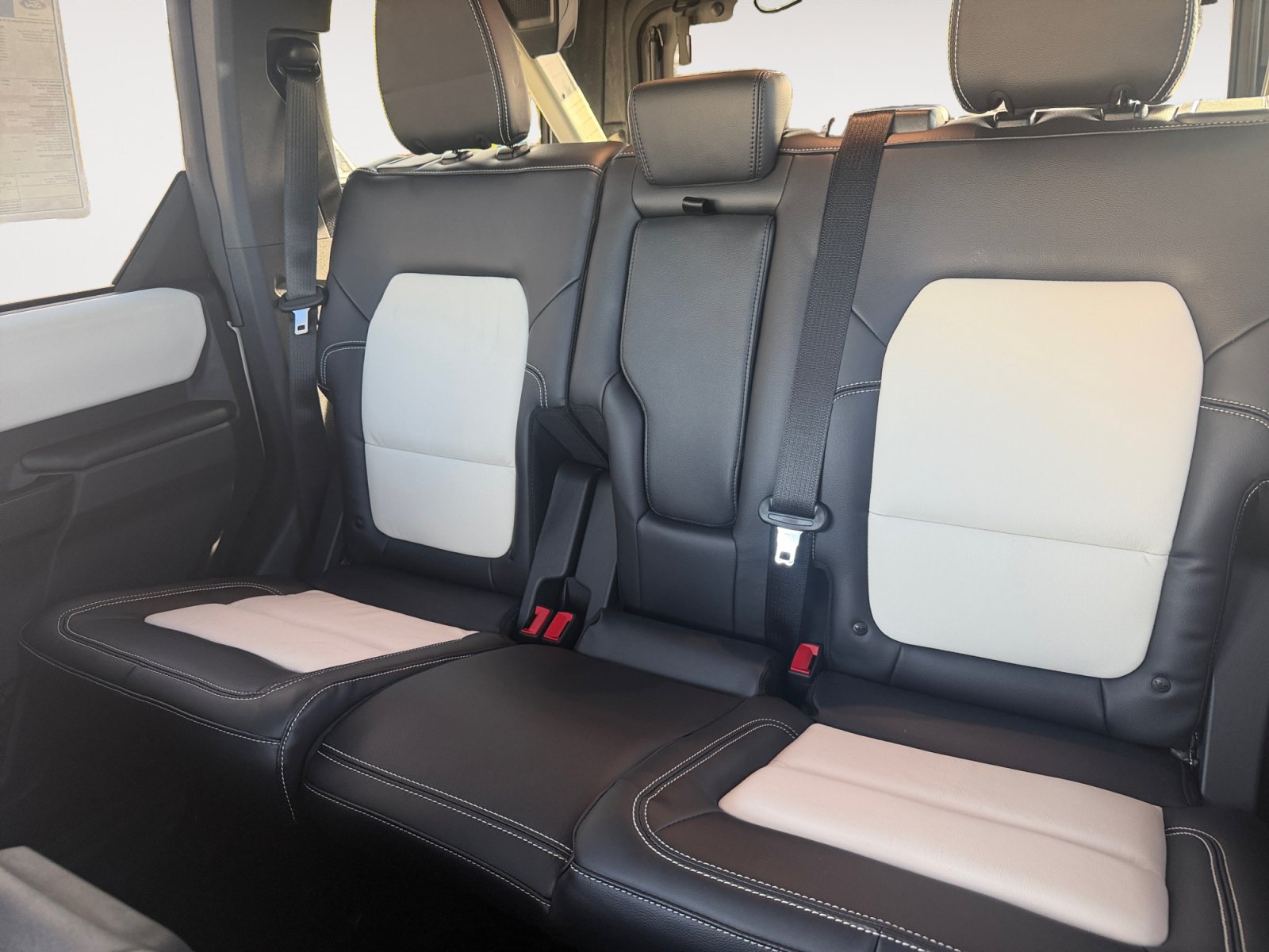 New 2026 Ford Bronco Outer Banks w/ Sasquatch Package AWD/4WD image 13