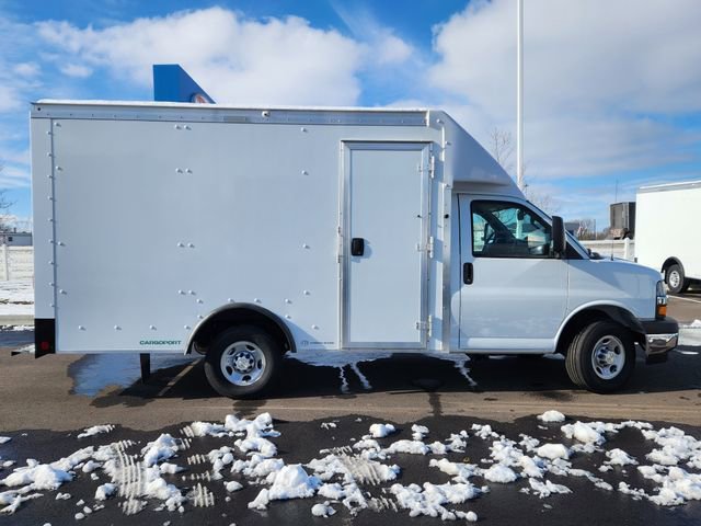 New 2025 Chevrolet Express 3500 w/ Power Convenience Package RWD image 9
