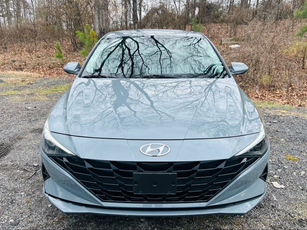 Used 2021 Hyundai Elantra SE image 10