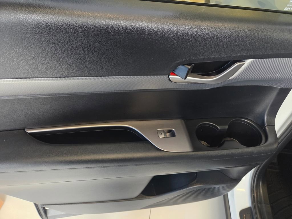 Used 2022 Hyundai Palisade SE image 19