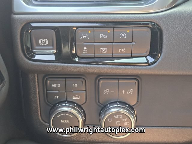 New 2026 GMC Yukon Denali AWD/4WD image 30
