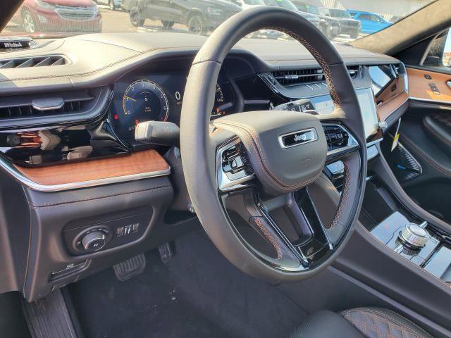 New 2026 Jeep Grand Cherokee Summit w/ Adv Protech Group IV image 8