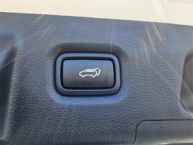 Used 2019 Hyundai Santa Fe SEL w/ Cargo Package image 12